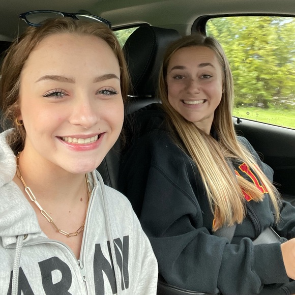 Meet your Posher, Nola - Picture 1 of 1